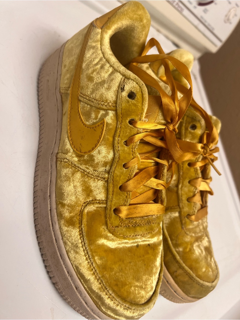 Nike Kids Yellow Velvet Sneakers